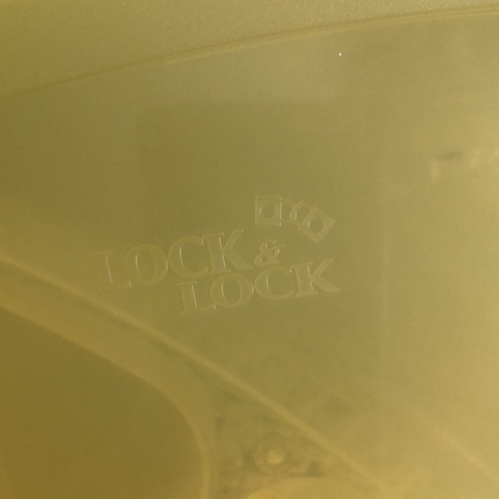 LOCK & LOCK Food Storage Container - Picture 2 of 10